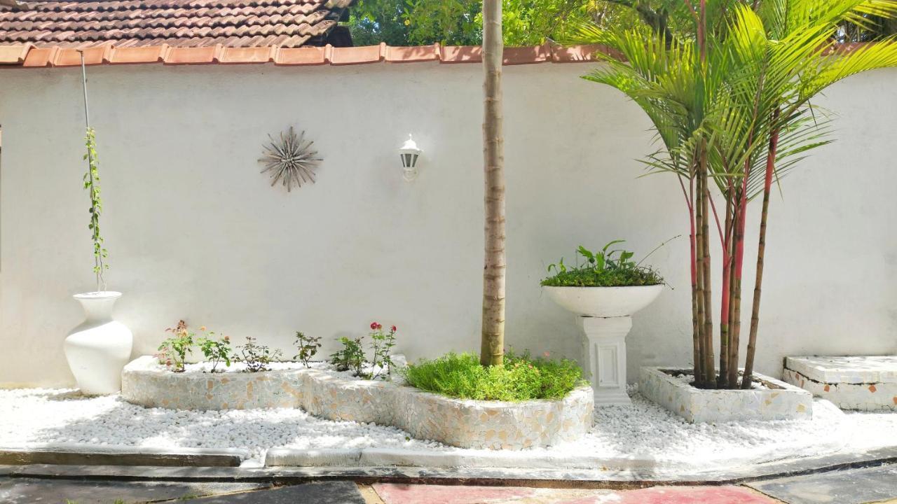Boho Garden Guest House Мірісса Екстер'єр фото